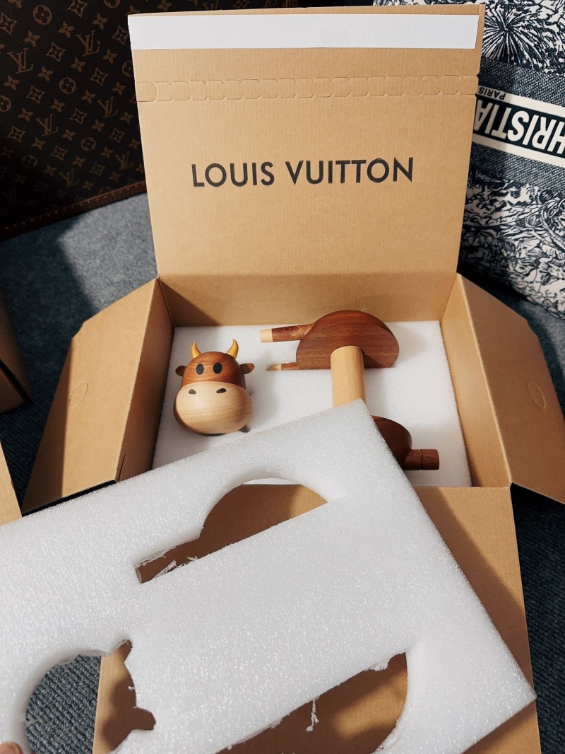 LV